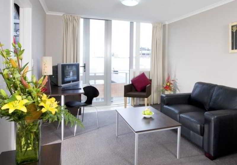 Quest On Ward Serviced Apartments Hamilton Bagian luar foto