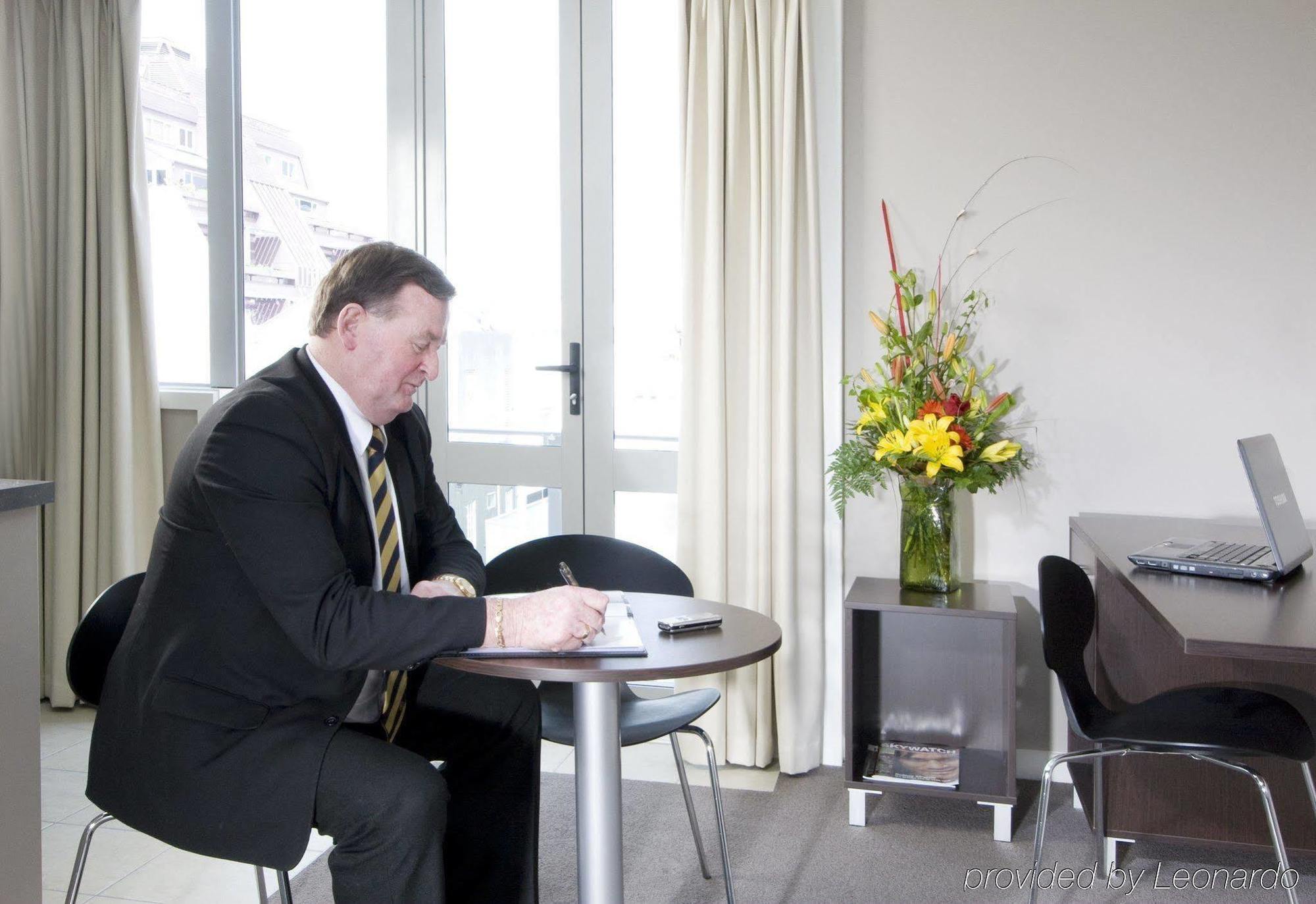 Quest On Ward Serviced Apartments Hamilton Ruang foto